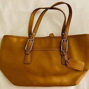 Coach Vintage Style 9846 in Tan - Practically New!